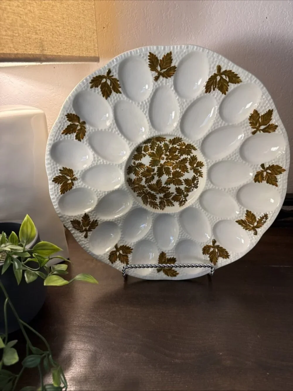 Vintage Thanksgiving Autumn Leaf Deviled Egg Platter Holds 24 eggs 13